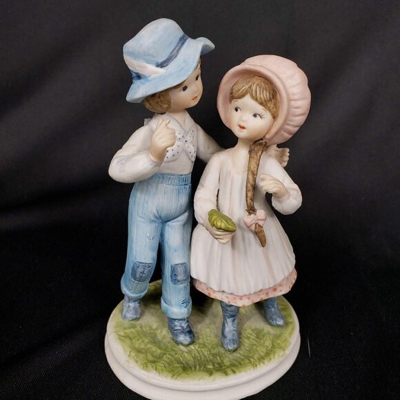 Lefton Other - COPY - Lefton Hand Painted Togetherness is Happiness